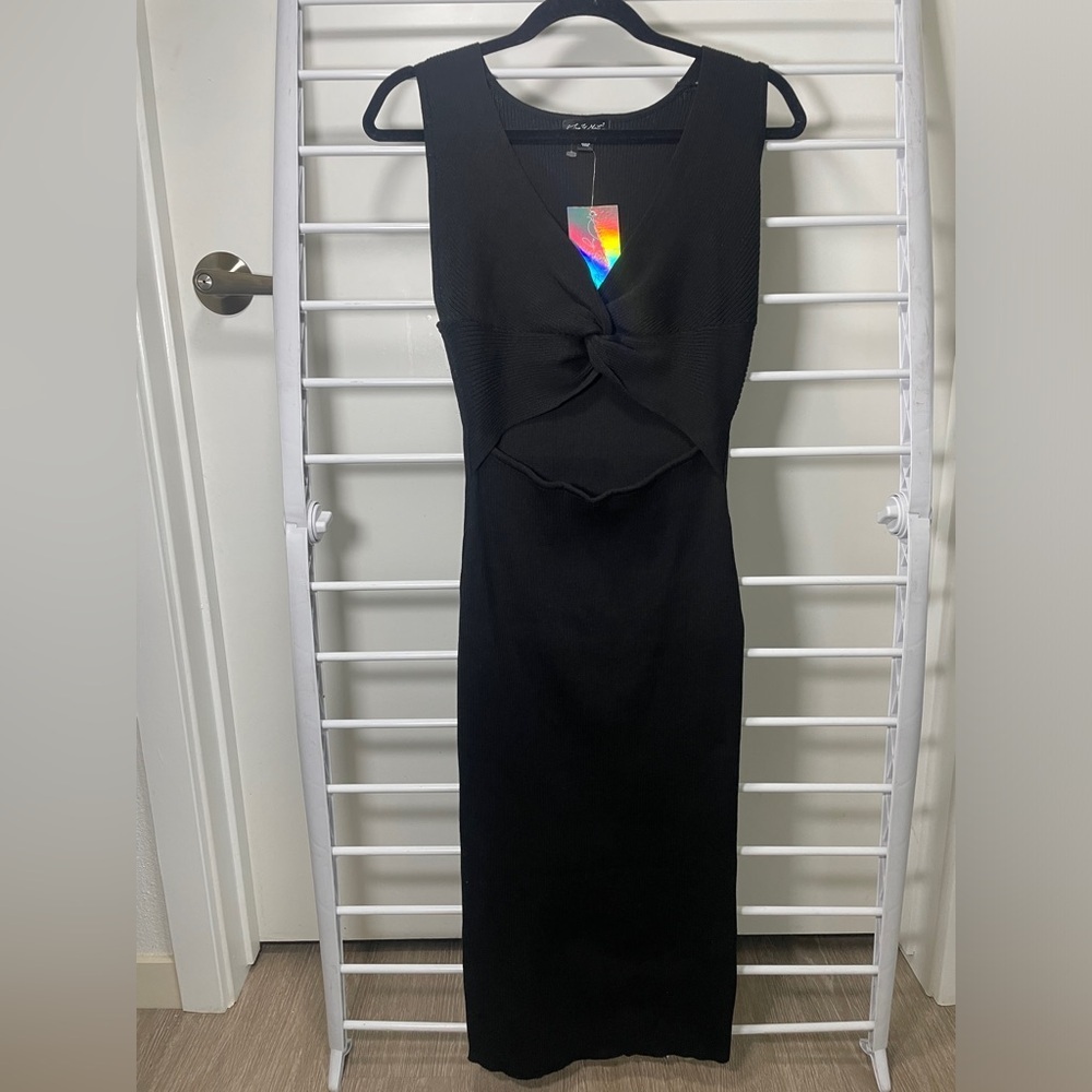💜Black ribbed maxi dress with front cutout